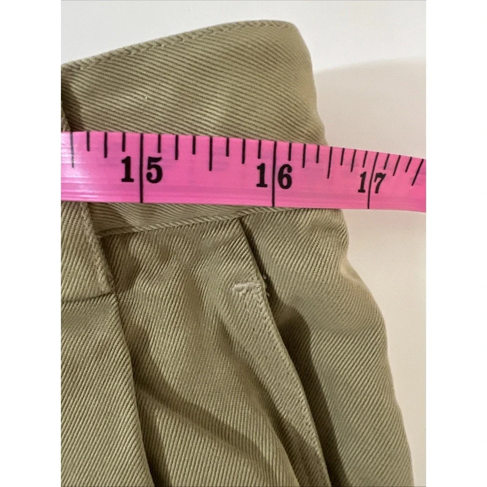 Tommy Bahama Relax‎ Men's Chino 100% Silk Shorts  Khaki - Size 35